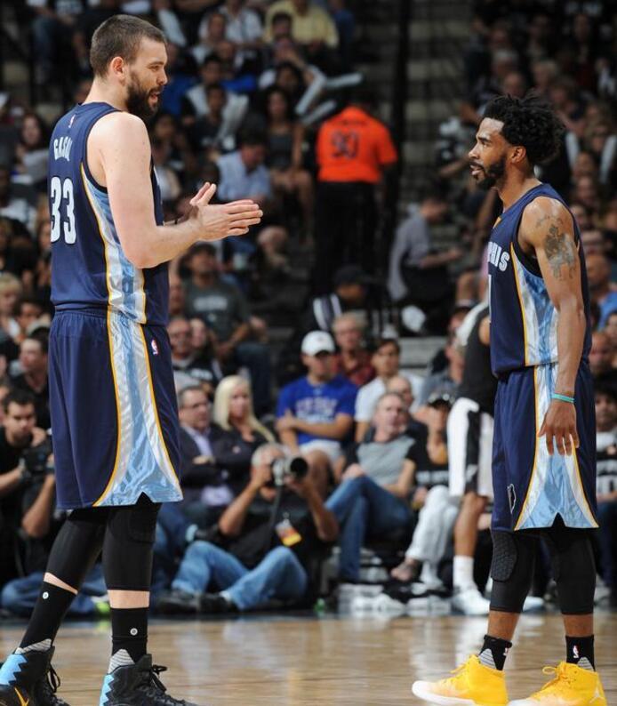 人默契的三 人默契的三