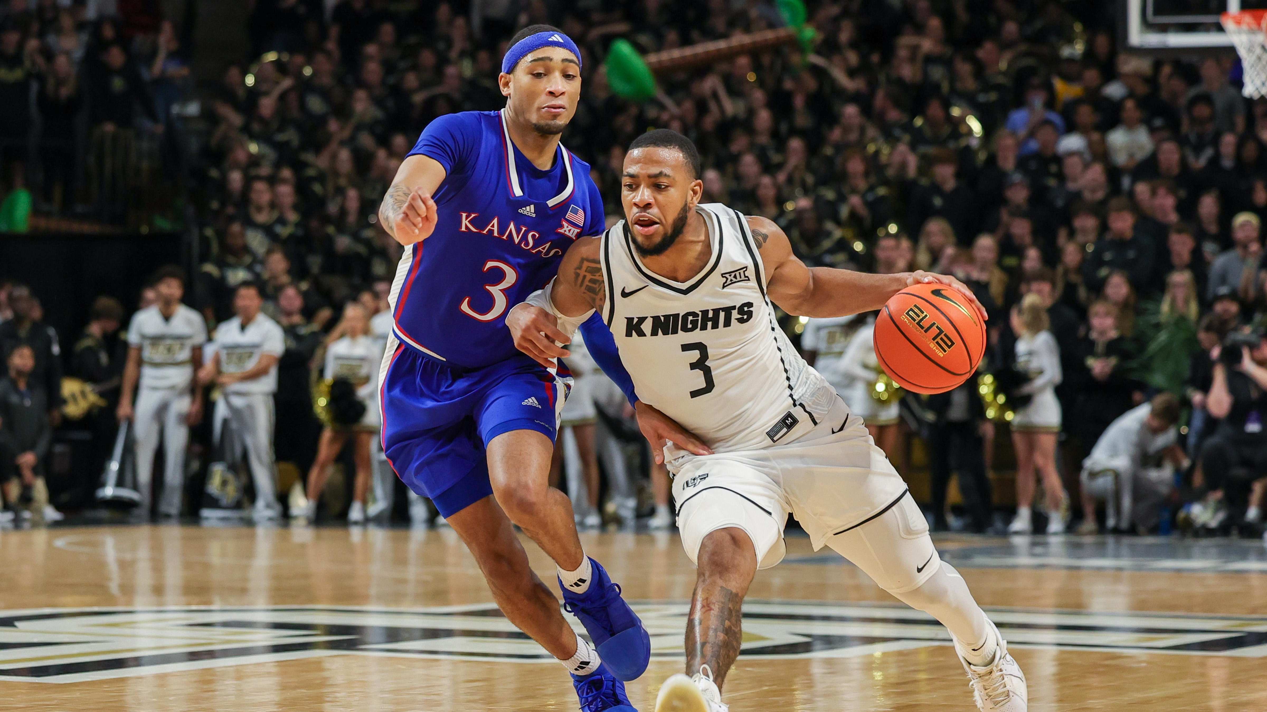 持高昂的斗 持高昂的斗