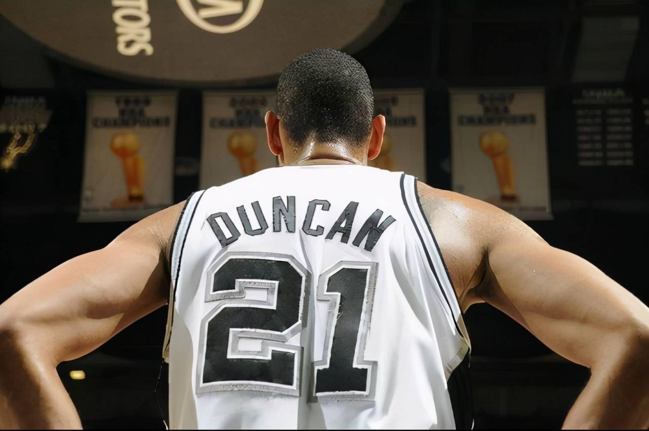 以双后腰稳 以双后腰稳