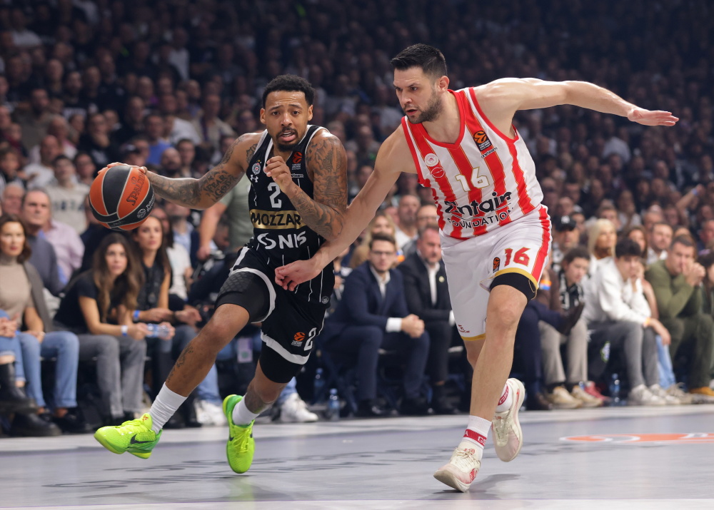 而是贯穿于 而是贯穿于